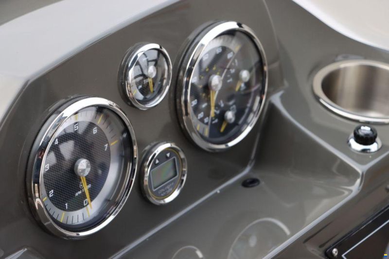 Bayliner VR4 Outboard
