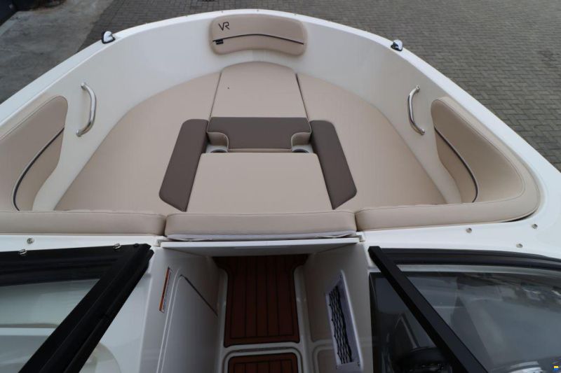 Bayliner VR4 Outboard