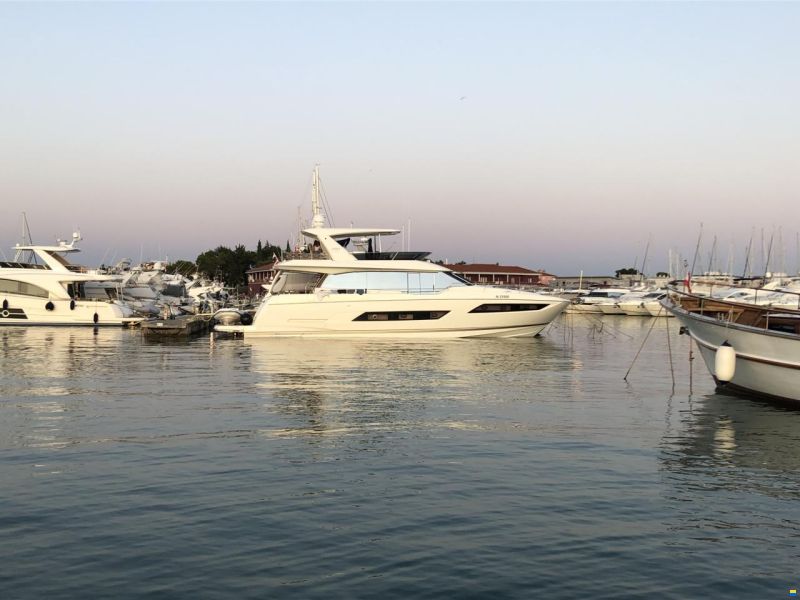 Prestige 680