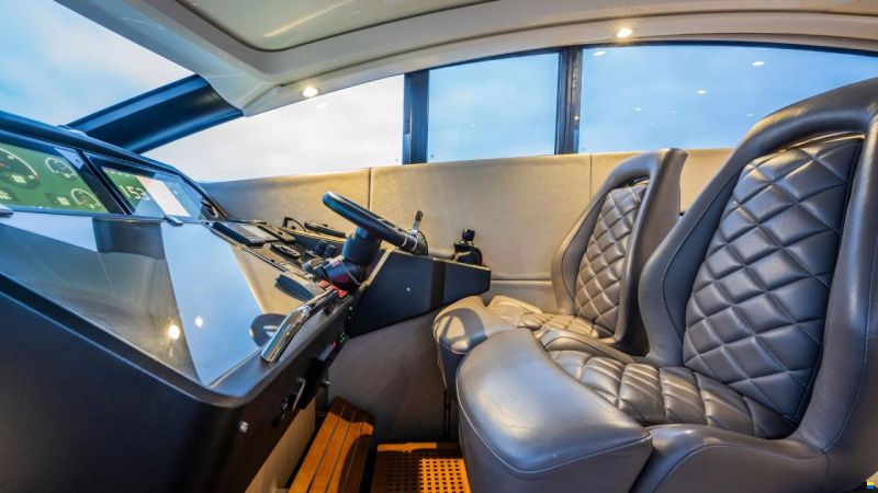 Sunseeker Predator 57