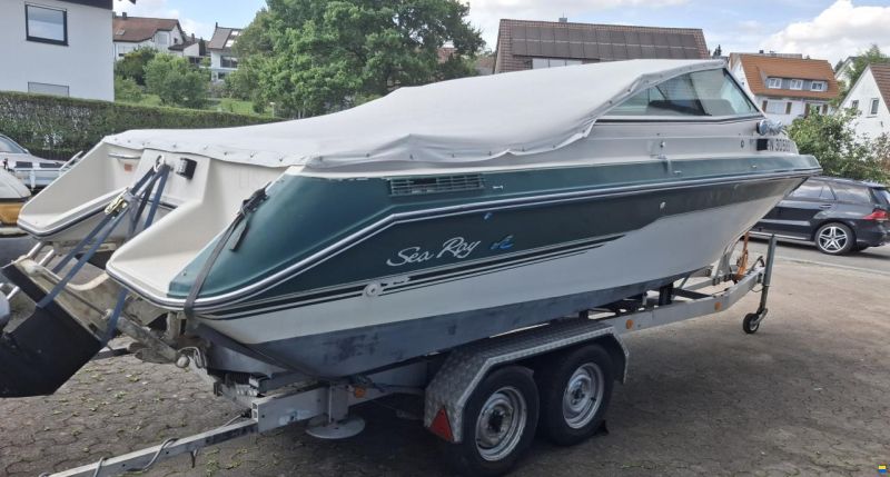 Sea Ray 20 Caddy Cabin