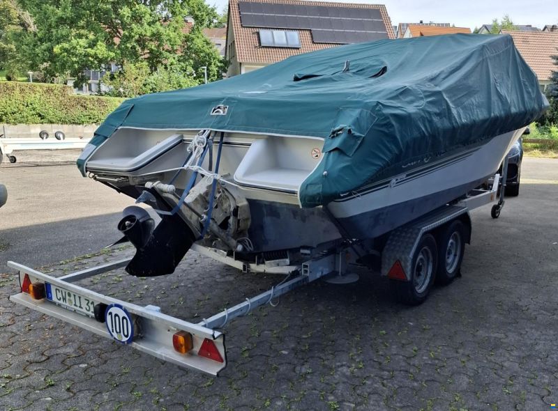 Sea Ray 20 Caddy Cabin