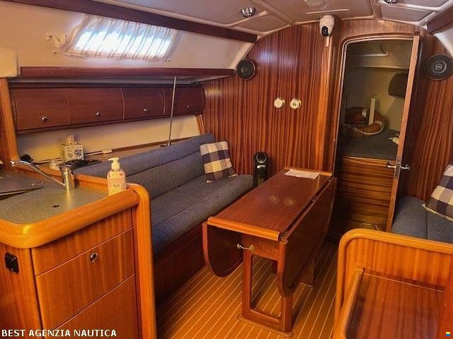 Bavaria 32