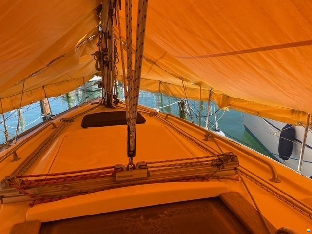 Bavaria 32