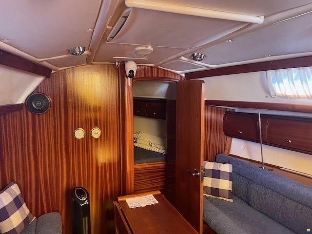 Bavaria 32