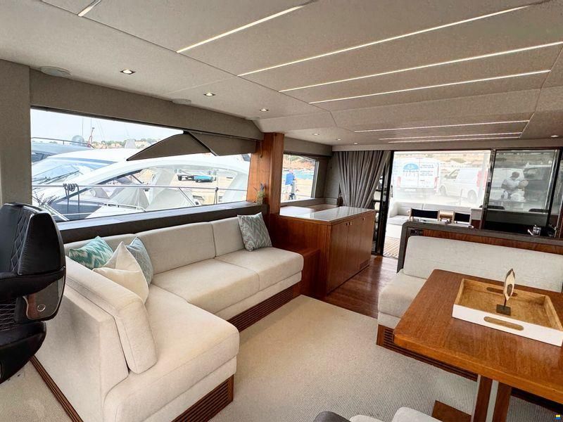 Sunseeker Manhattan 66