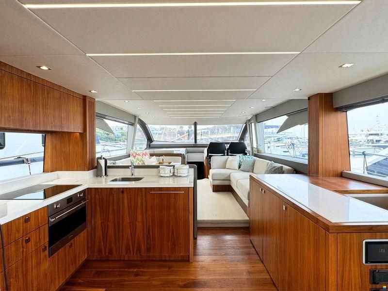 Sunseeker Manhattan 66