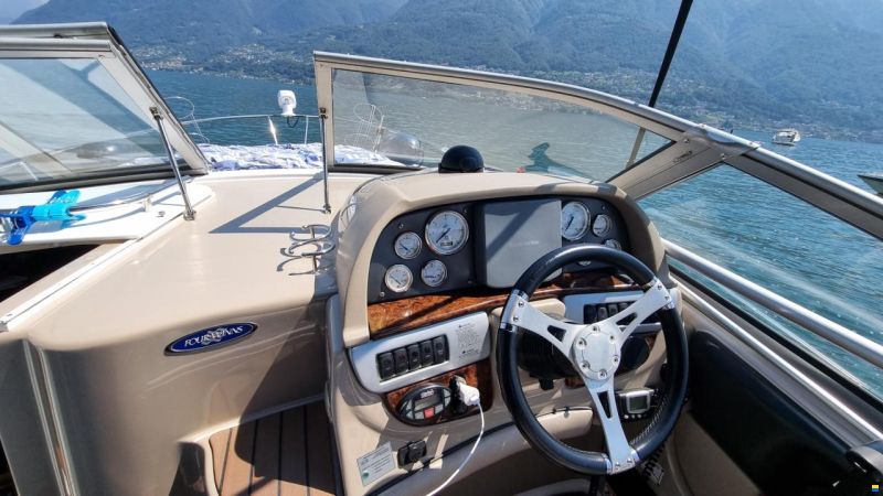 Four Winns Vista 258