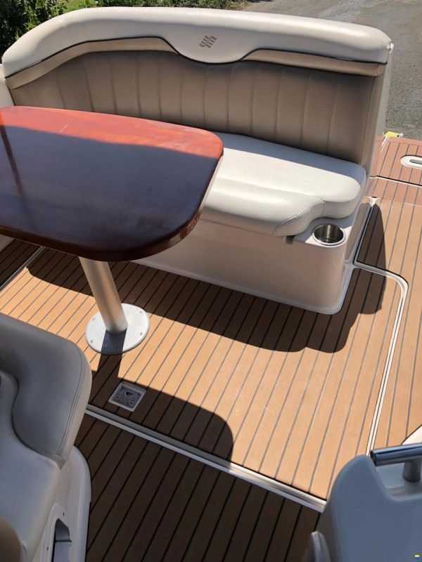 Four Winns Vista 258