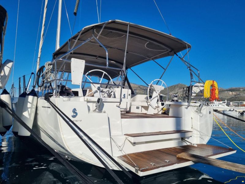 Beneteau Oceanis 51.1