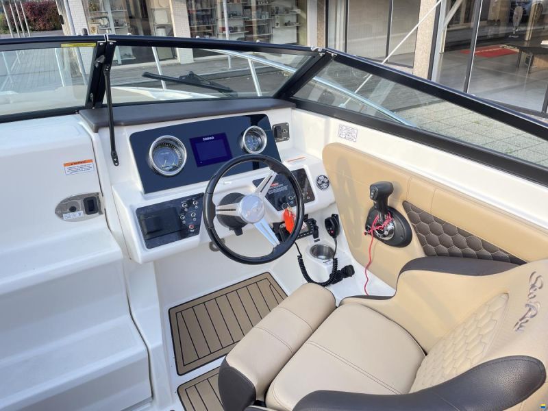 Sea Ray 230 Sun Sport