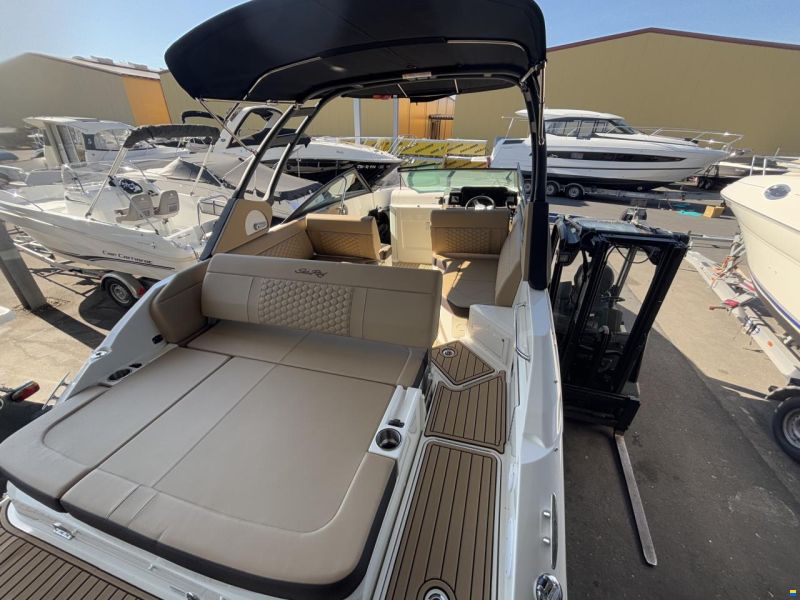 Sea Ray 250 SDXE