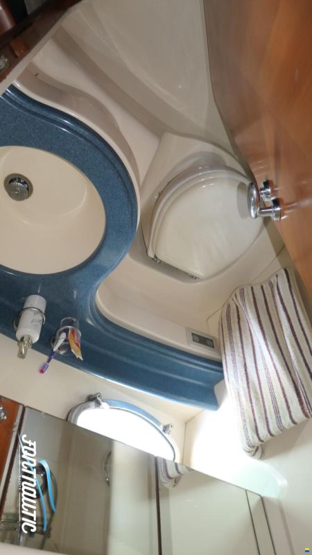 Azimut 46