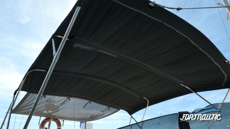 Azimut 46