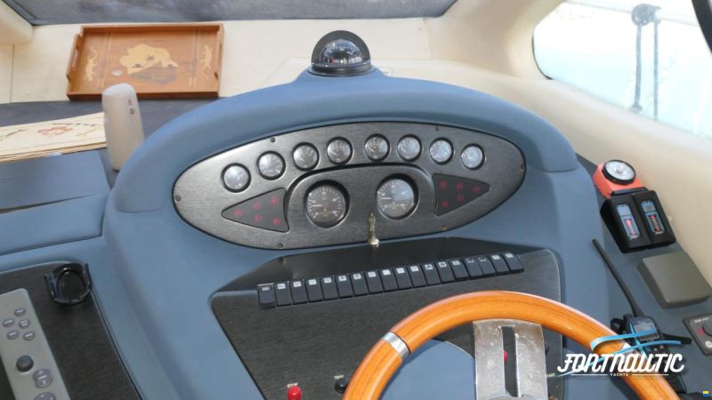 Azimut 46