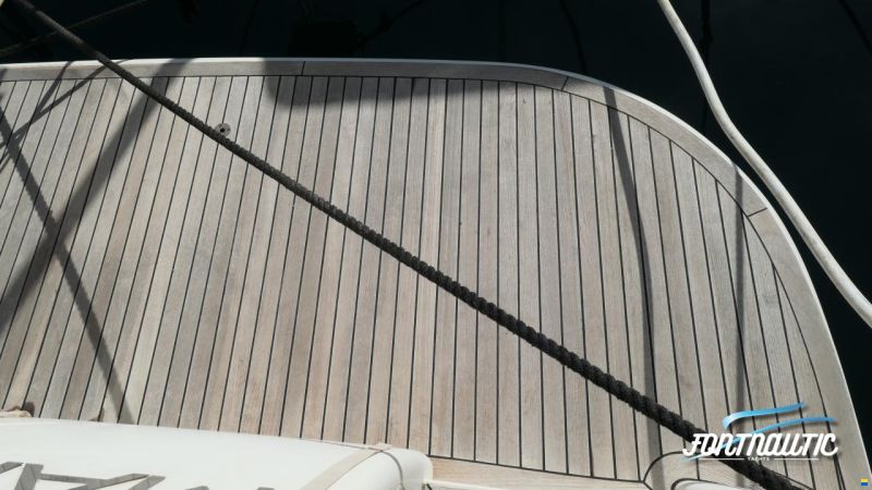 Azimut 46
