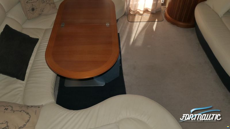 Azimut 46