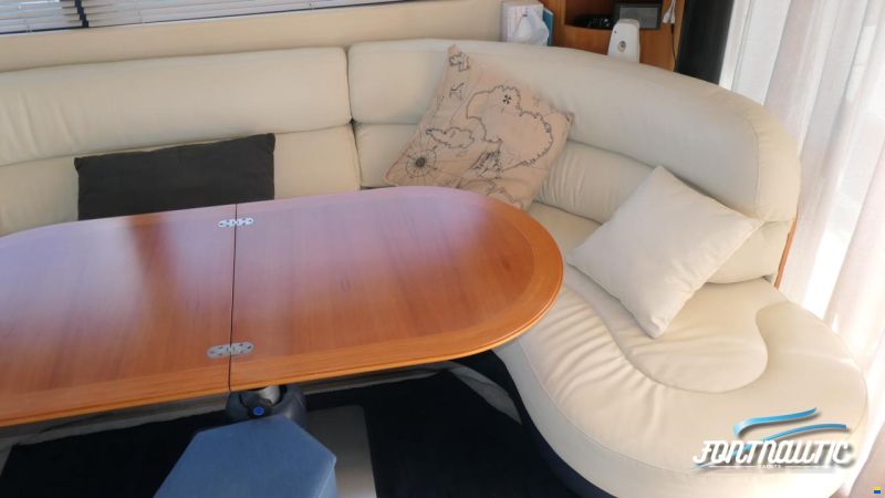Azimut 46