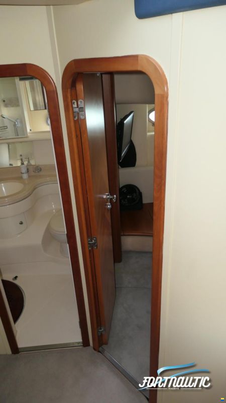 Azimut 46