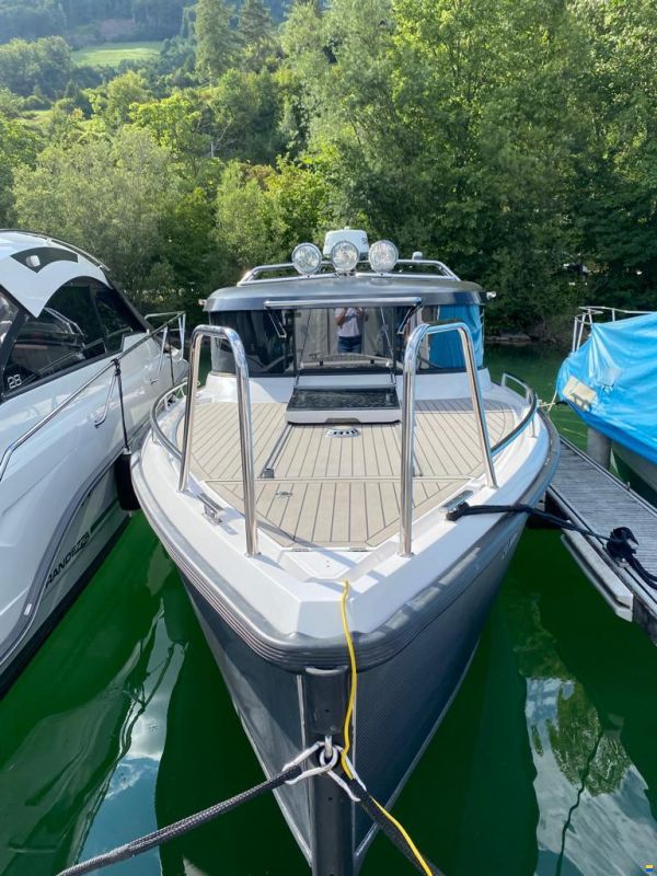 XO Boats XO 270 RS Front Cabin OB