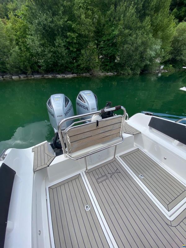 XO Boats XO 270 RS Front Cabin OB