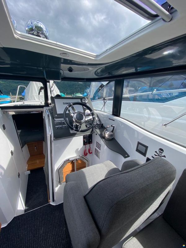 XO Boats XO 270 RS Front Cabin OB
