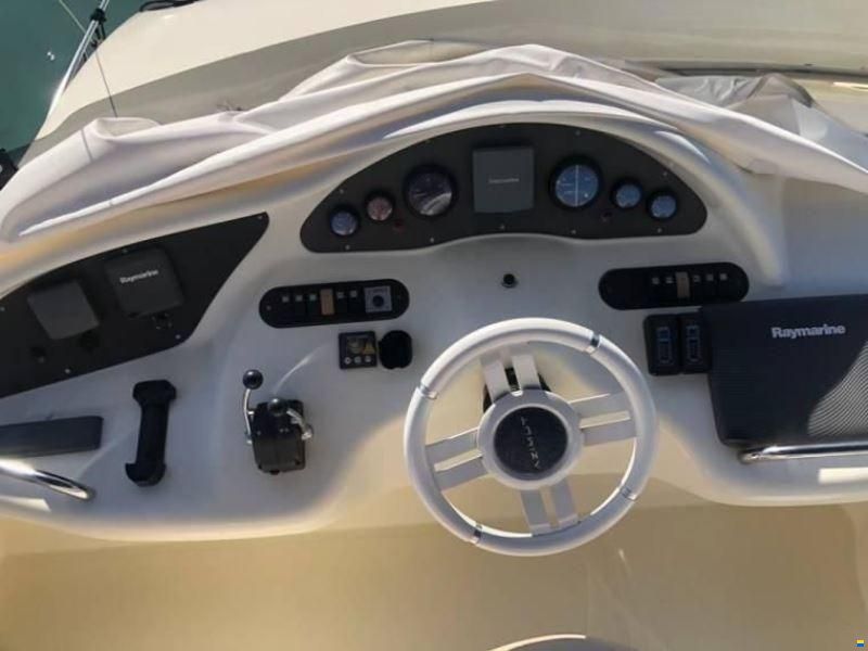 Azimut 46
