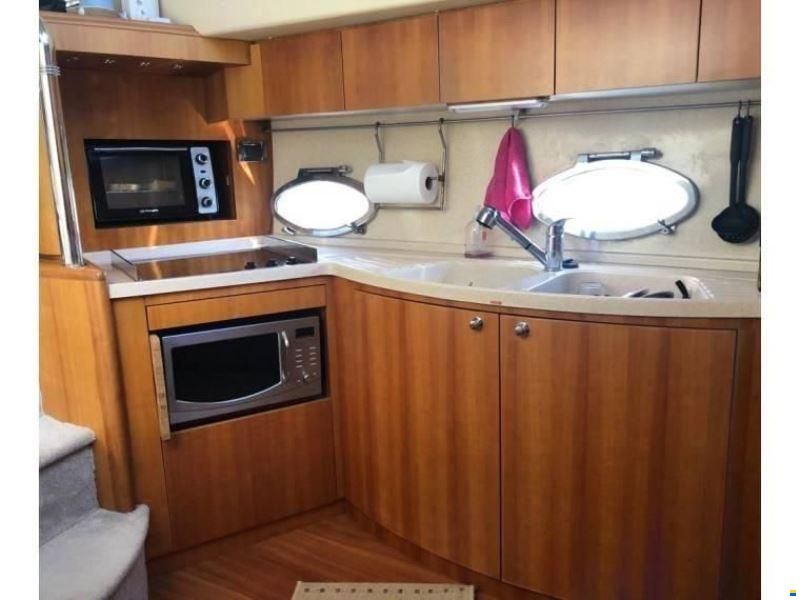Azimut 46