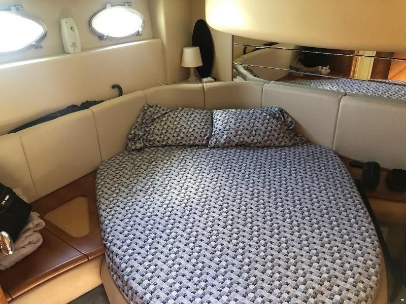 Azimut 46