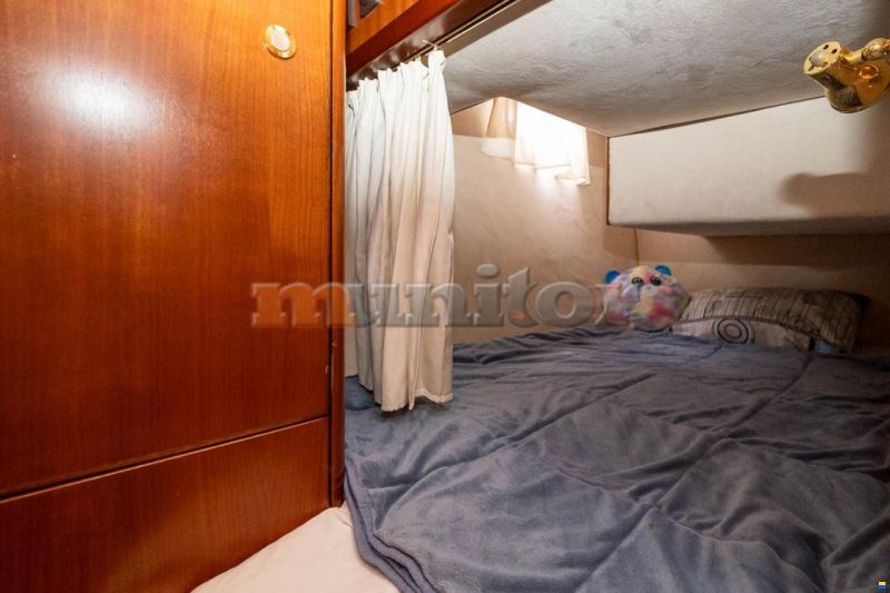 Galeon 330 Fly