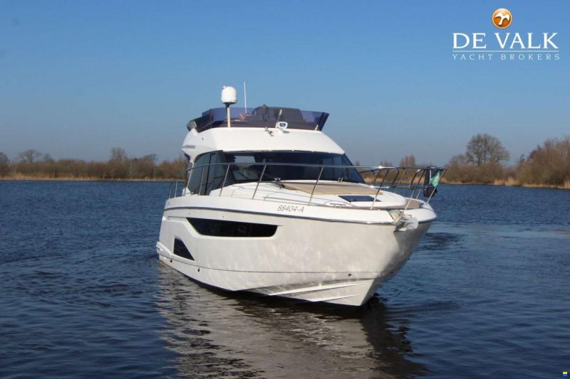 Bavaria R40 Fly
