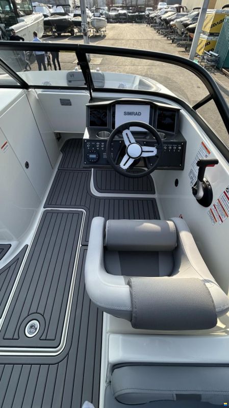 Bayliner VR 6 E