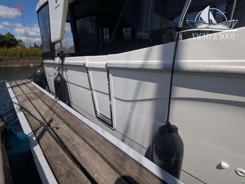 Beneteau Swift Trawler 30
