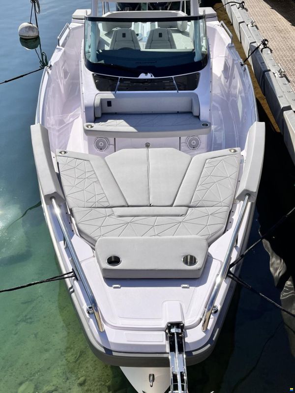 Axopar 29 Sun Top
