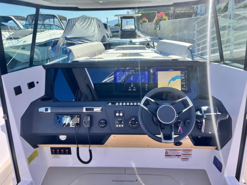 Axopar 29 XC Cross Cabin