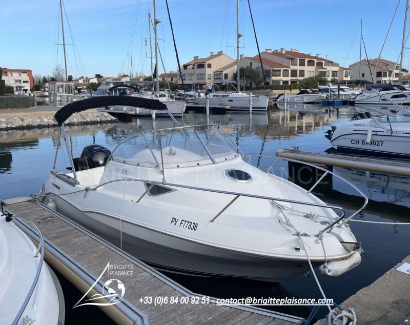 Quicksilver ACTIV 555 CABIN