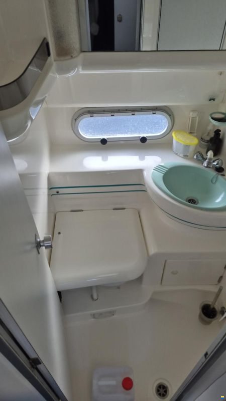 Sealine F330/F33