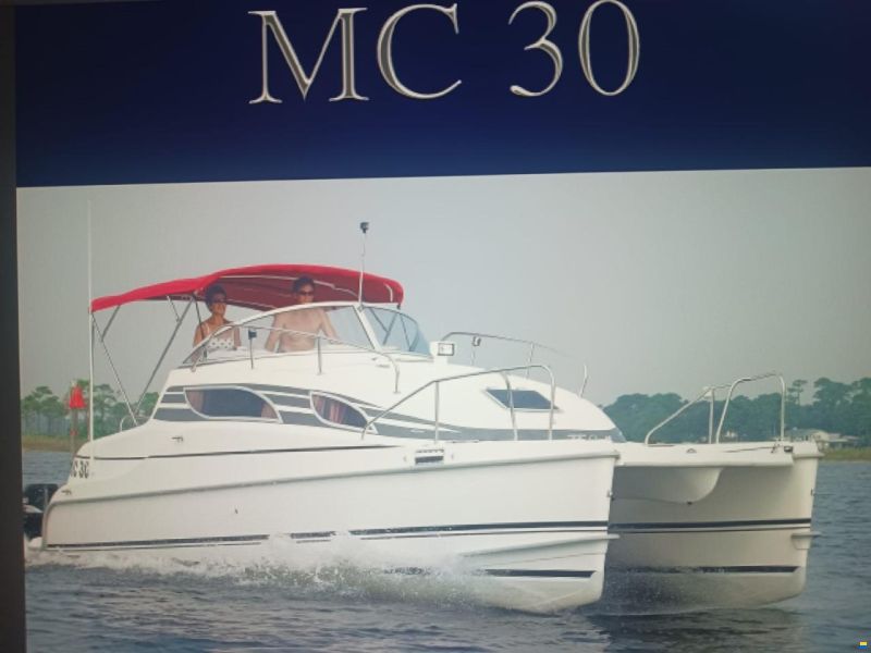 Bond Yachts MC30 Motorcat