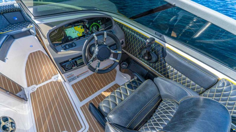Regal 2100