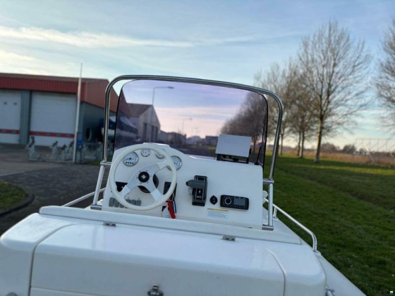 Grand 650 Silverline Suzuki 200pk