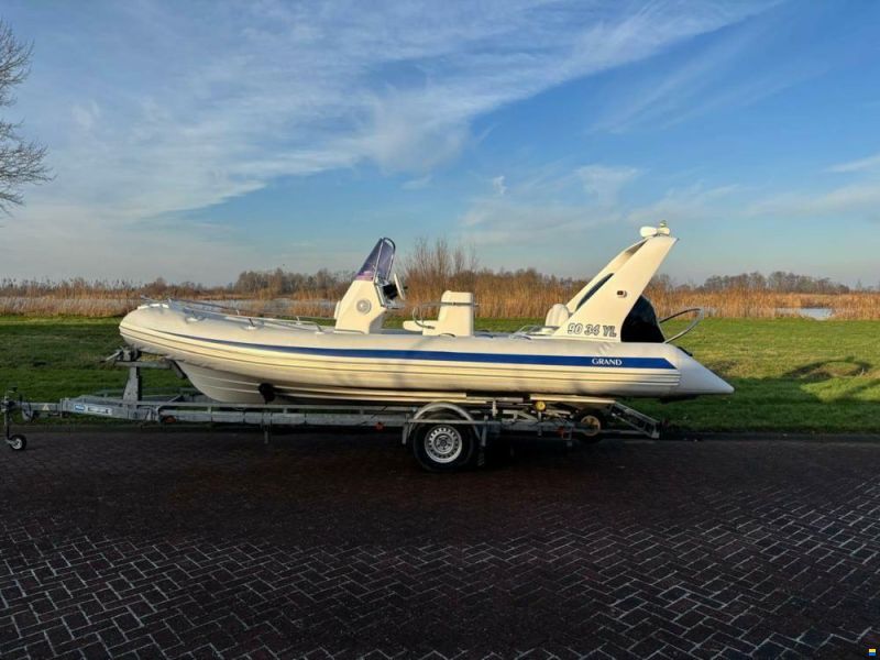 Grand 650 Silverline Suzuki 200pk