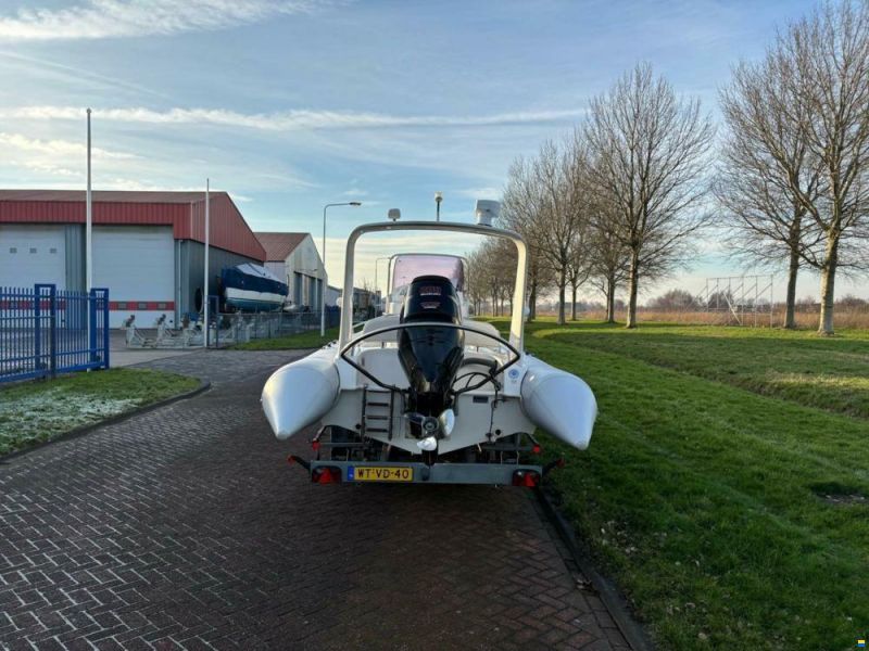Grand 650 Silverline Suzuki 200pk