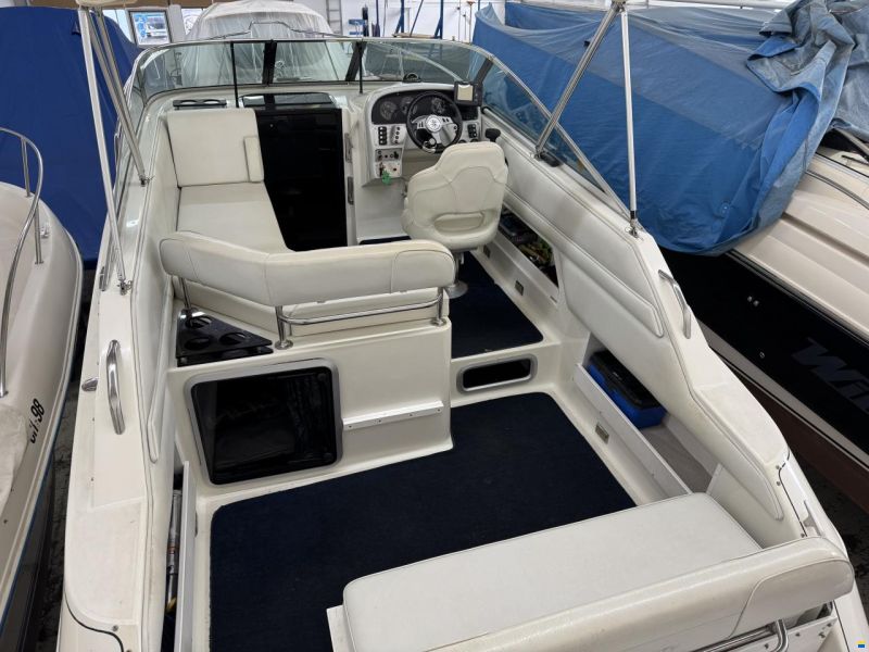 Celebrity 265 Sport Cruiser