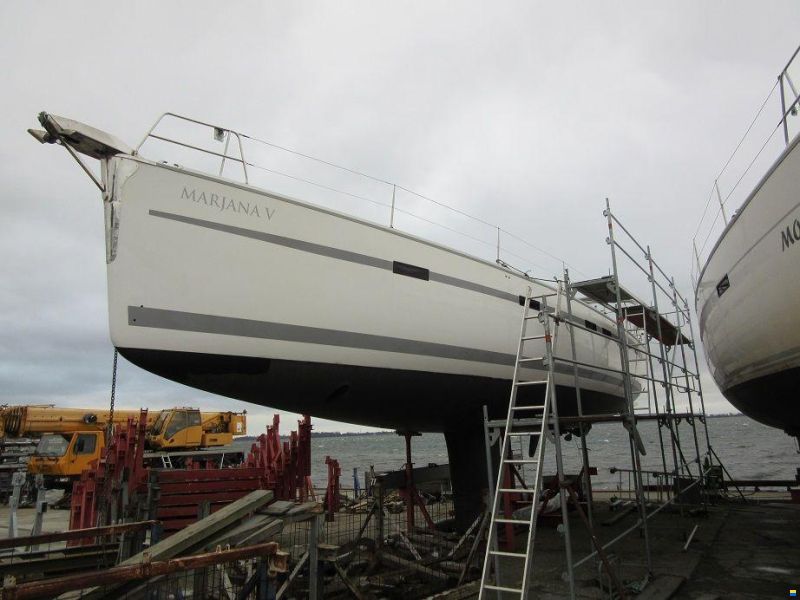 BAVARIA CRUISER 55