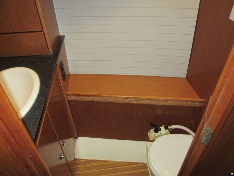 BAVARIA CRUISER 55