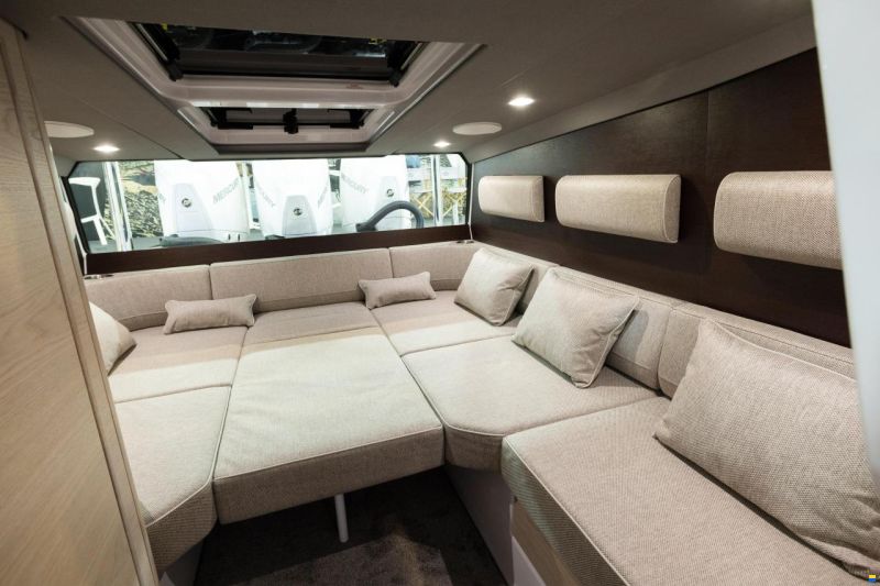 Axopar 45 XC Cross Cabin