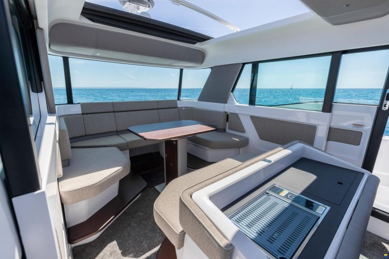 Axopar 45 XC Cross Cabin