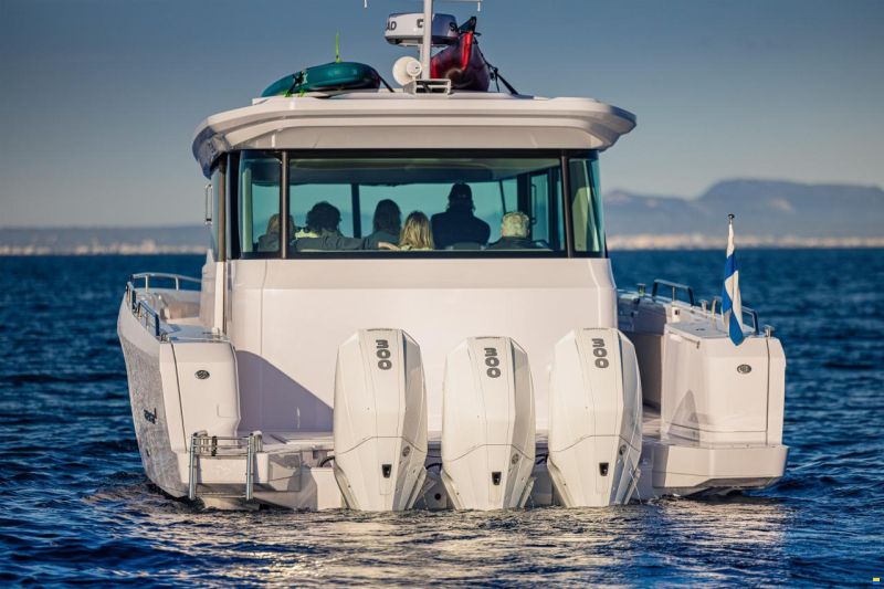 Axopar 45 XC Cross Cabin