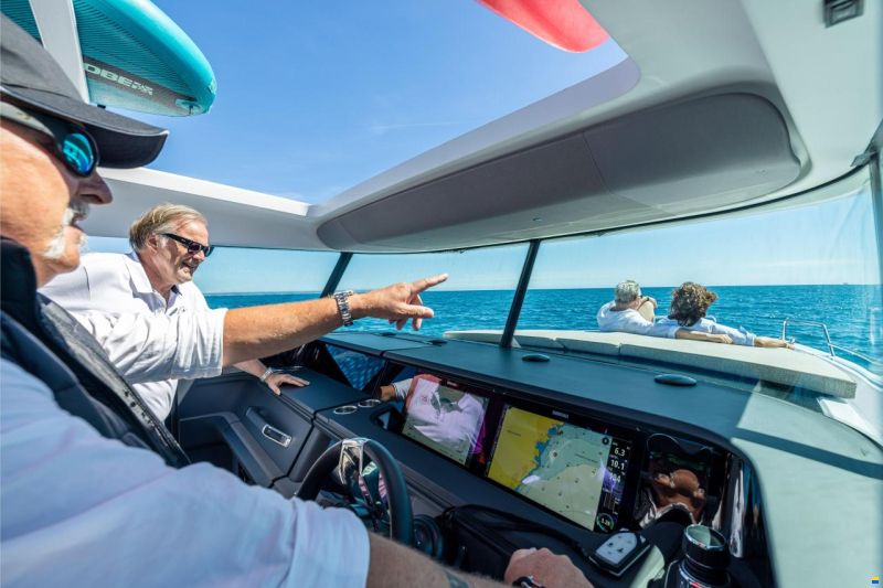 Axopar 45 XC Cross Cabin