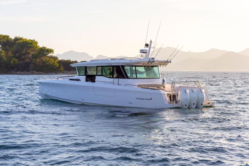 Axopar 45 XC Cross Cabin
